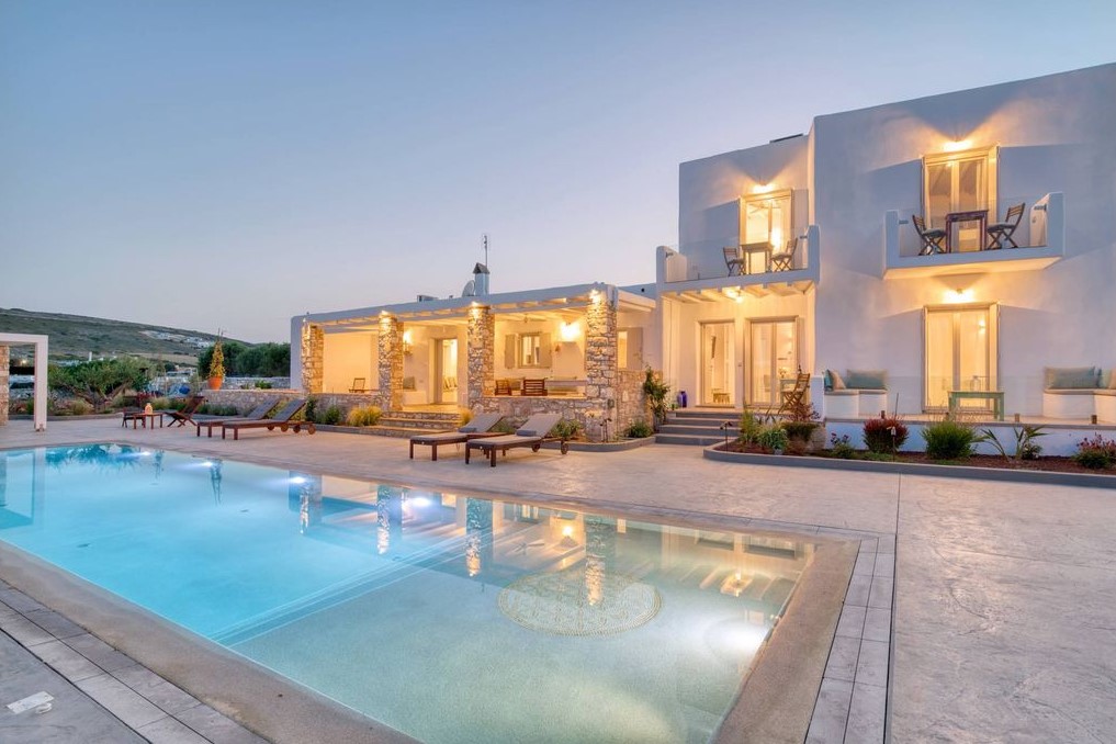 Endless Blue Cycladic Villa Páros