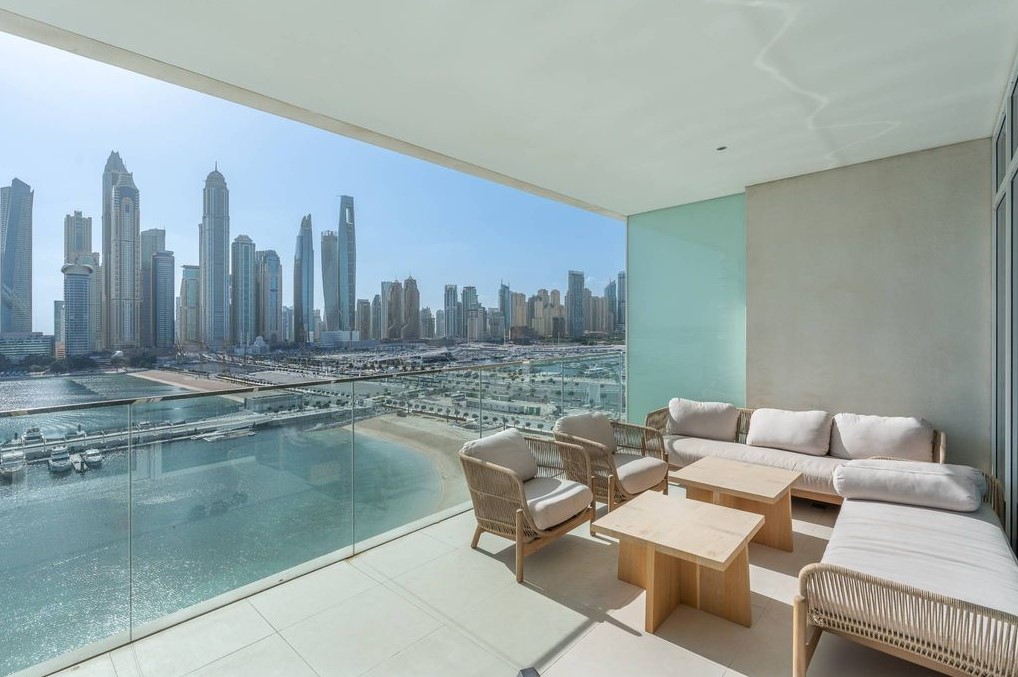 Sunrise Bay Luxury Apartment